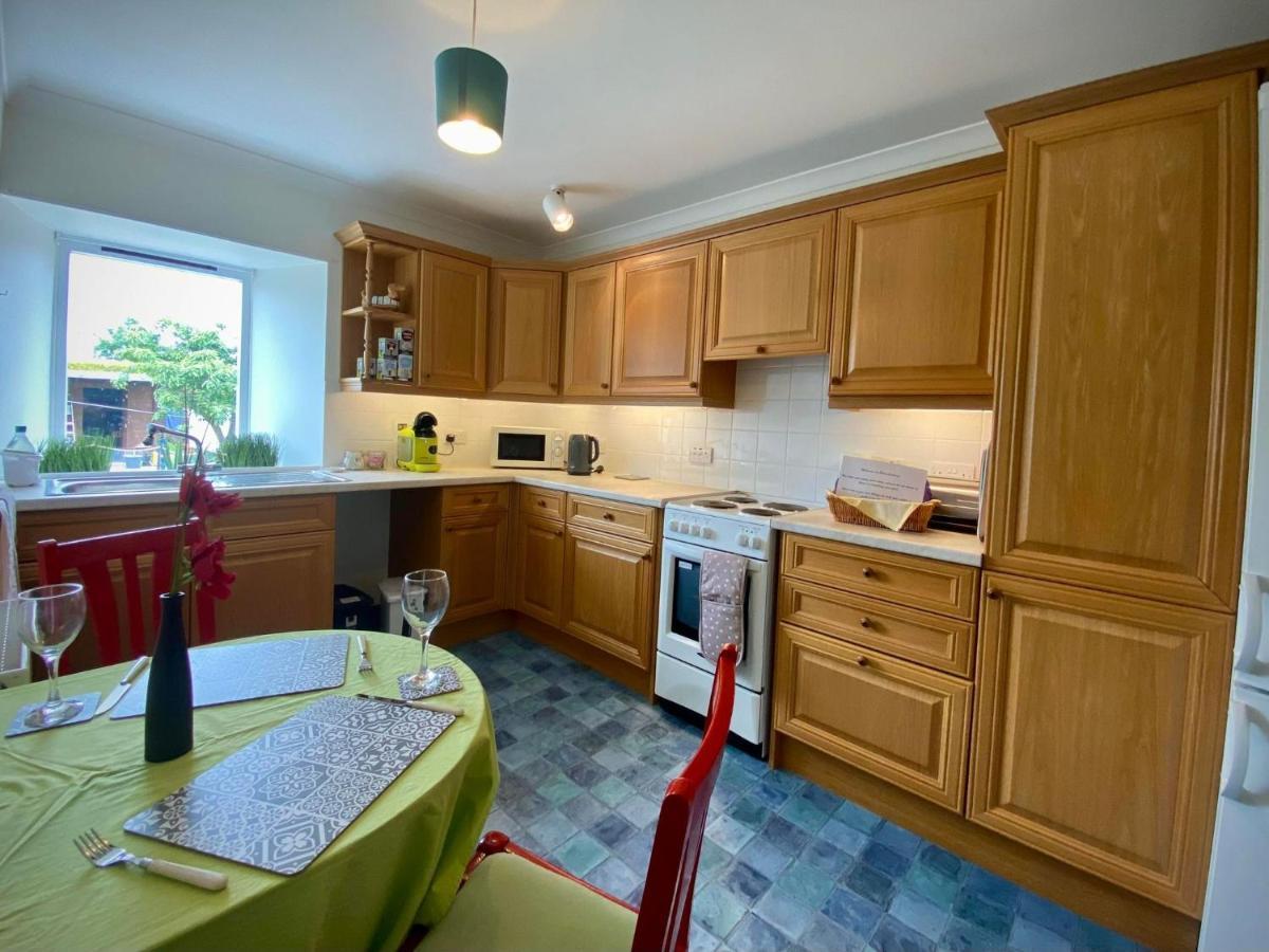 Eden Cottage Gordon Bagian luar foto